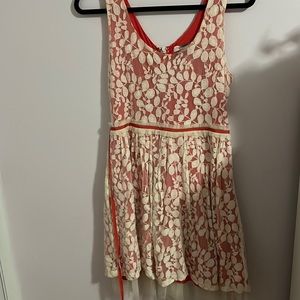 Forever 21 white and pink lace floral dress